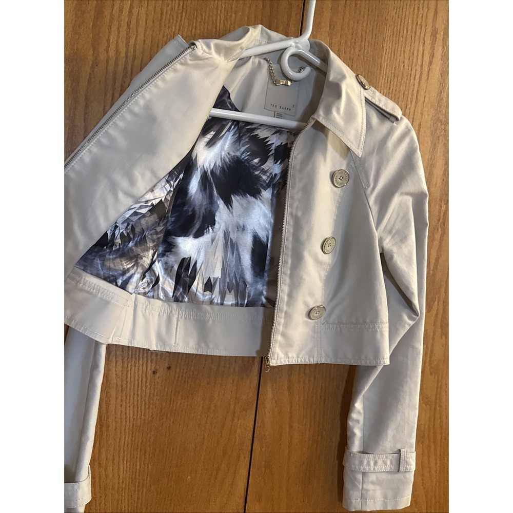 Ted Baker Wms Beige Trench Coat Cropped Dble Breast Sz 2 US 4-6 S Neutral Jacket - Picture 10 of 16